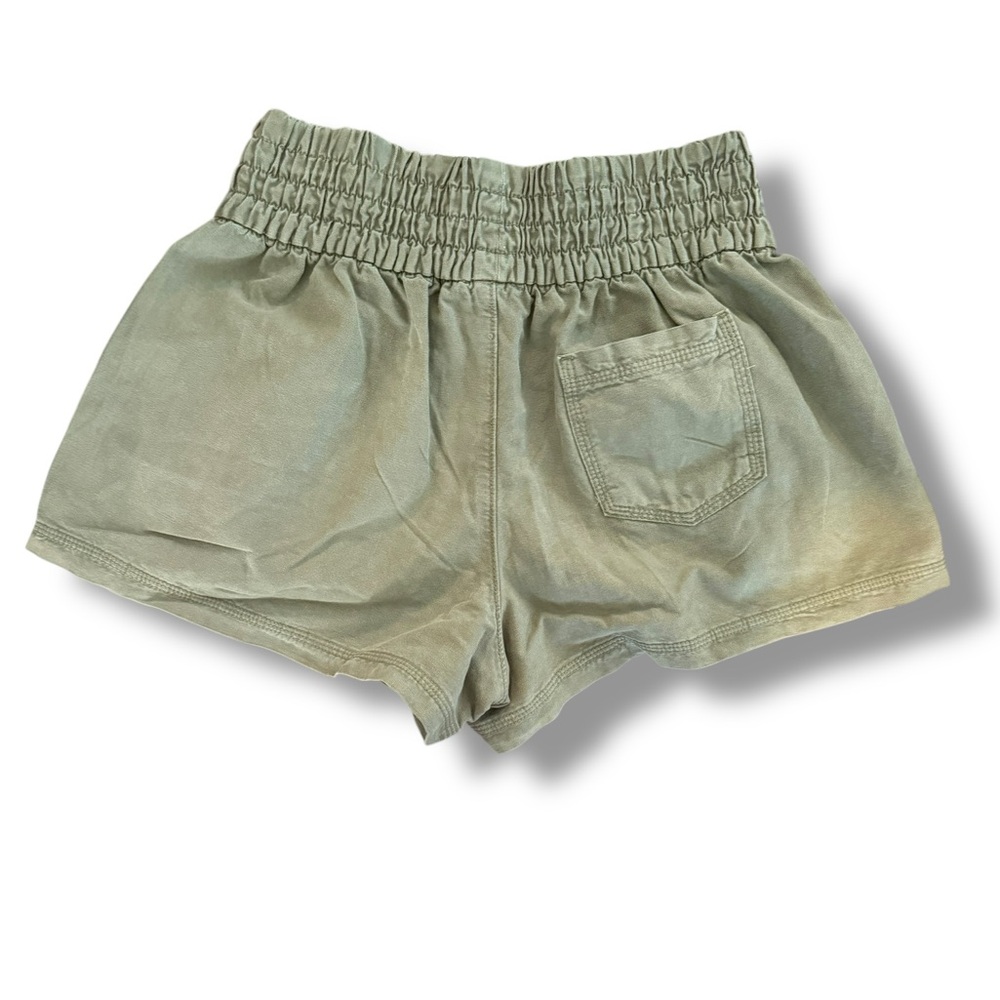 High-Waist Olive Green Womens Shorts with Elastic Waist - Picture 2 of 2
